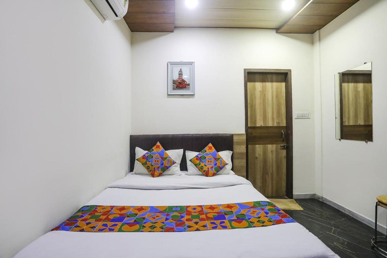 Fabhotel Vedanta Inn - Nr Sitabudli Fort Nagpur Extérieur photo