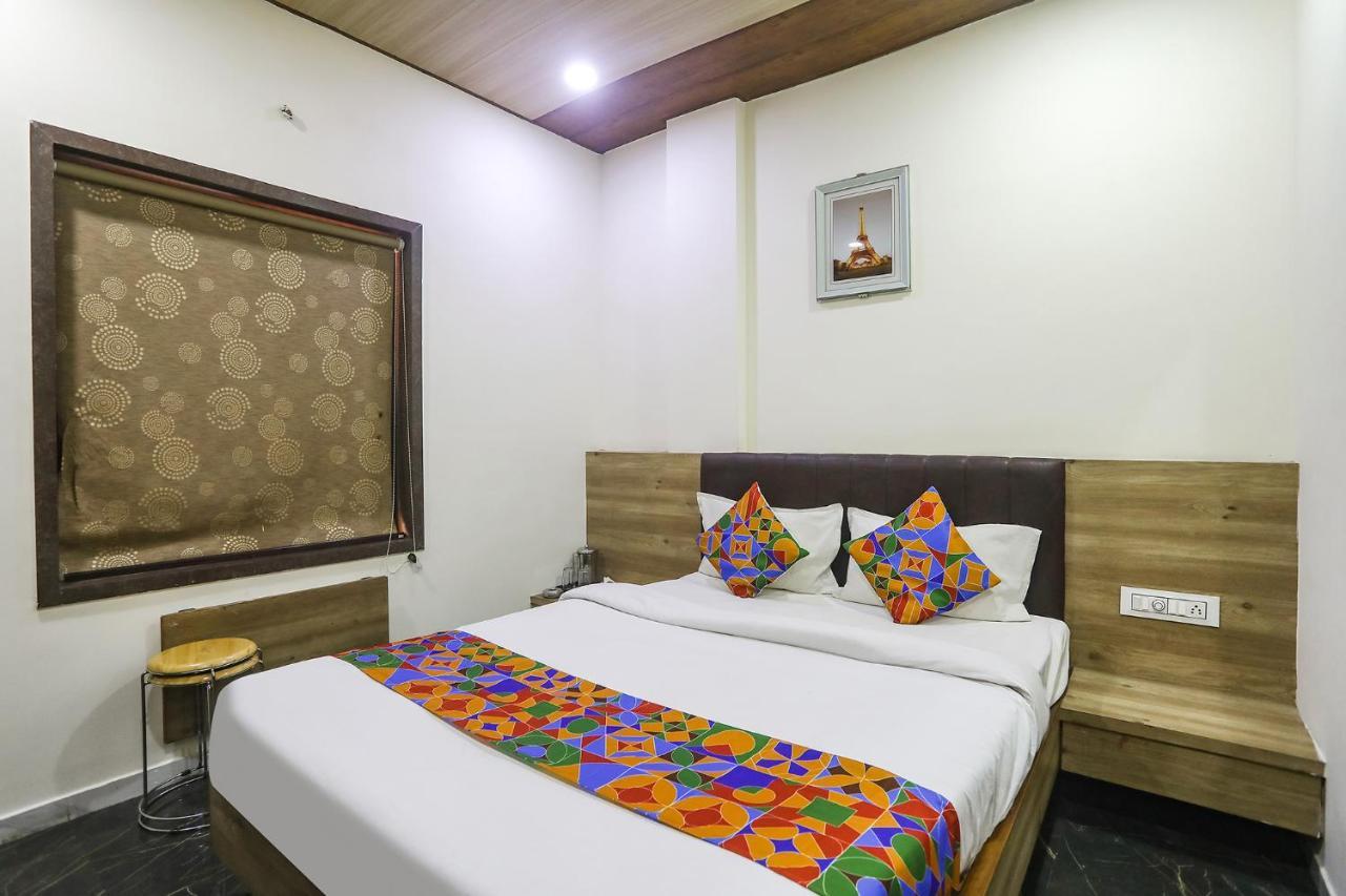 Fabhotel Vedanta Inn - Nr Sitabudli Fort Nagpur Extérieur photo